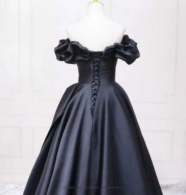 Elegant Black Prom Dresses 2025 Ball Gown Off-The-Shoulder Puffy Short Sleeve Backless Floor-Length / Long Prom Formal Dresses