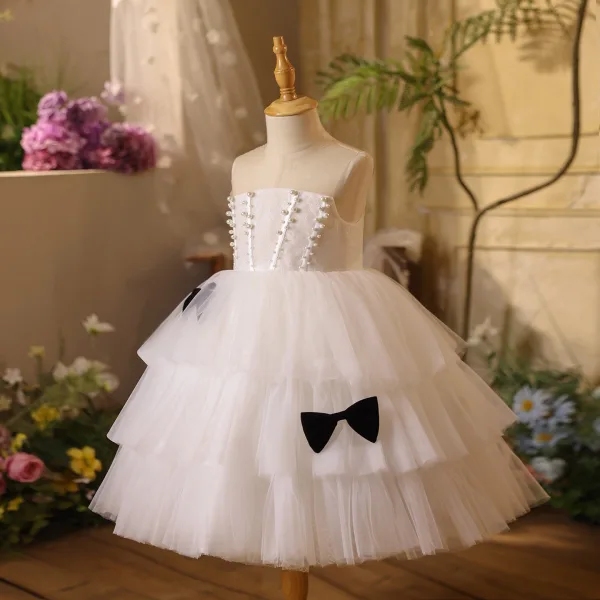 Chic / Beautiful White Pearl Bow Cascading Ruffles Birthday Flower Girl Dresses 2025 Ball Gown Scoop Neck Sleeveless Backless