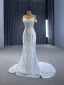 Luxe Blanche Fait main Perlage Perle Faux Diamant Paillettes Robe De Mariée 2024 Trompette / Sirène Bustier Sans Manches Dos Nu Train De Balayage Mariage