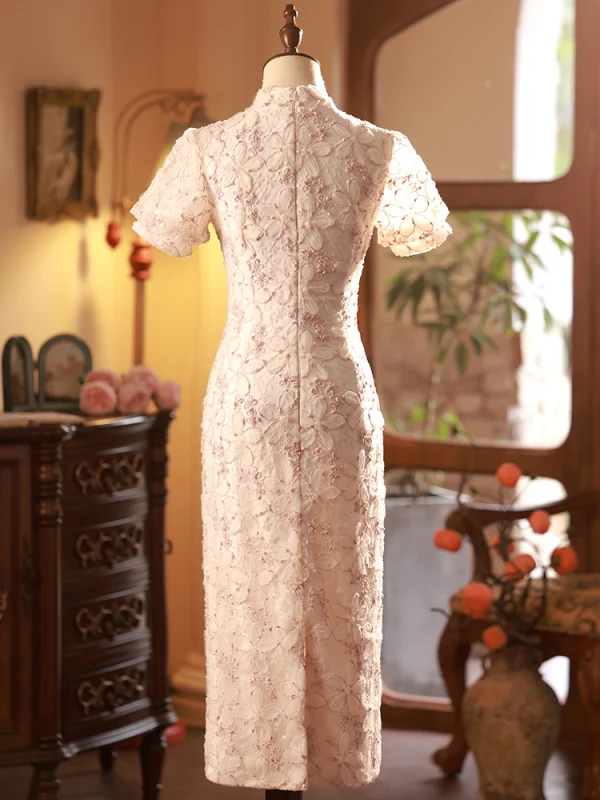 Chiński Styl Rumieniąc Różowy Frezowanie Kwiat Cheongsam 2023 Syrena / Rozkloszowane Wysokiej Szyi Kótkie Rękawy Długość Herbaty Wieczorowe Cheongsam