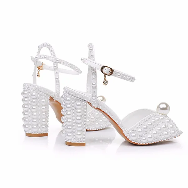 Elegante Weiß Perle Brautschuhe 2024 Hochzeit Knöchelriemen 9 cm Thick Heels Peeptoes Sandaletten Hochhackige