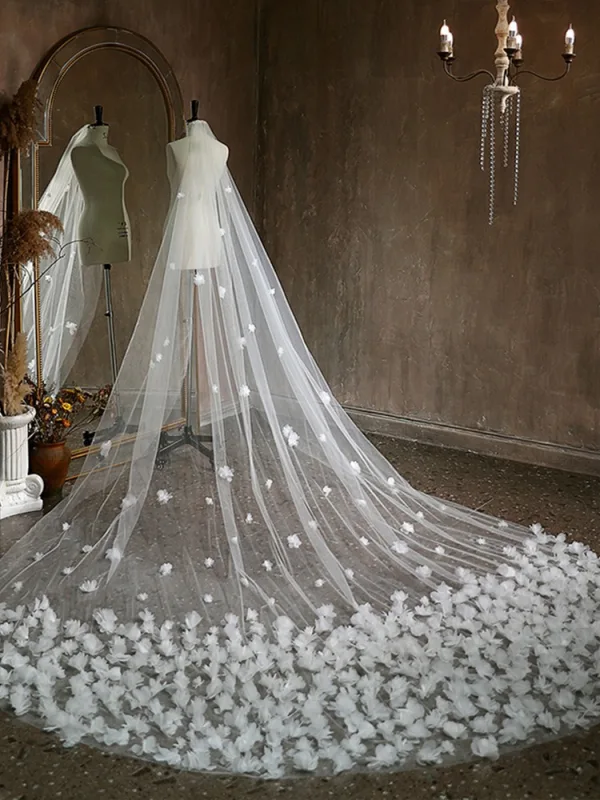 Luxury / Gorgeous White Handmade  Appliques Chapel Train 3.5 m Wedding Veils 2025