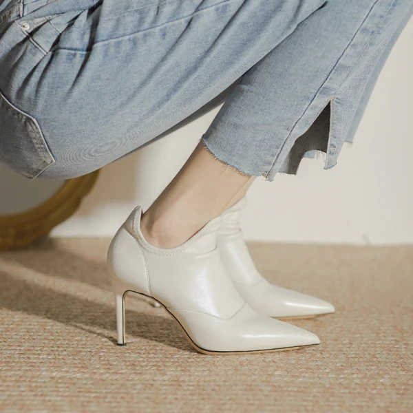 Simple Noire Désinvolte Escarpins 2023 Cuir 8 cm Talons Aiguilles À Bout Pointu Escarpins Talons Hauts