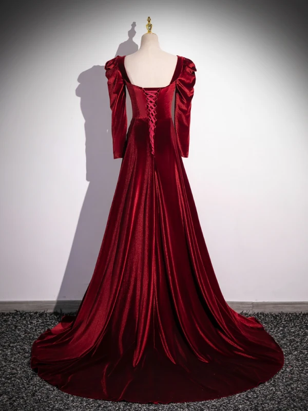 Elegant Burgundy Velvet Prom Dresses 2024 A-Line / Princess Square Neckline Long Sleeve Backless Sweep Train Prom Formal Dresses