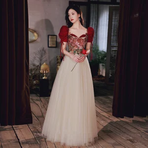 Vintage Originale Bordeaux Impression Robe De Bal 2022 Princesse Encolure Carrée Gonflée Manches Courtes Dos Nu Noeud Longue Promo Robe De Ceremonie