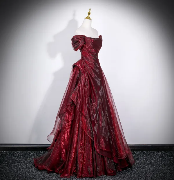 Chic / Beautiful Burgundy Prom Dresses 2026 A-Line / Princess Off-The-Shoulder Puffy Short Sleeve Backless Floor-Length / Long Formal Dresses