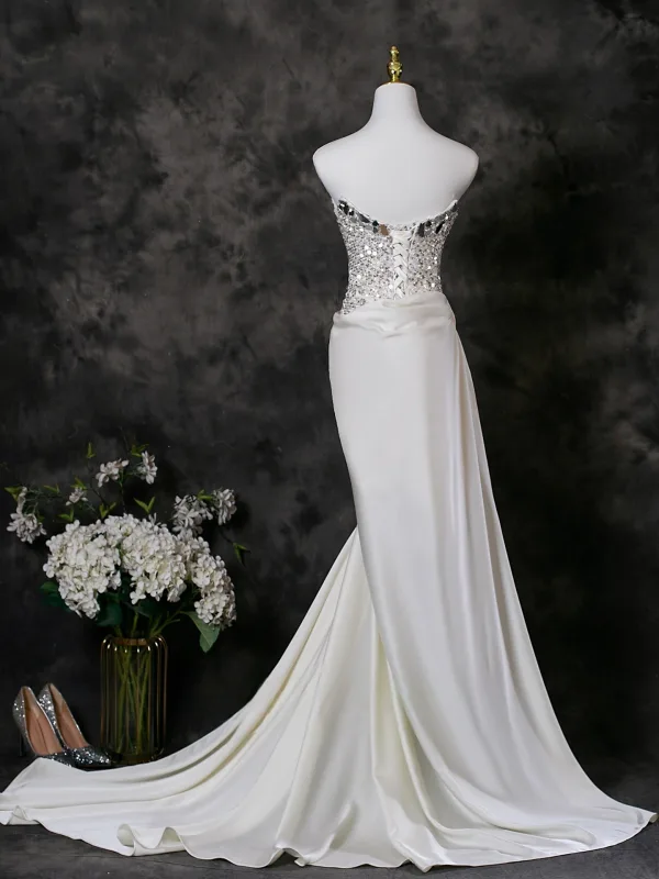 Sexy White Beading Pearl Sequins Evening Dresses 2025 Trumpet Mermaid Strapless Backless