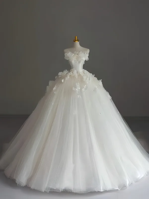 Elegant White Appliques Wedding Dresses 2025 Ball Gown Strapless Sleeveless Backless Chapel Train Wedding