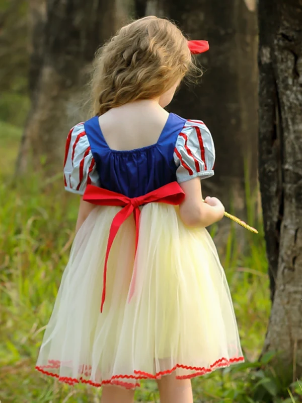 Chic / Beautiful Snow white Daffodil Birthday Flower Girl Dresses 2023 A-Line / Princess Square Neckline Bow Short Sleeve Backless Tea-length Flower Girl Dresses