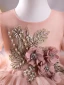 Chic / Beautiful Blushing Pink Pearl Rhinestone Short Birthday Cascading Ruffles Flower Girl Dresses 2023 Ball Gown Scoop Neck Puffy Short Sleeve Tulle