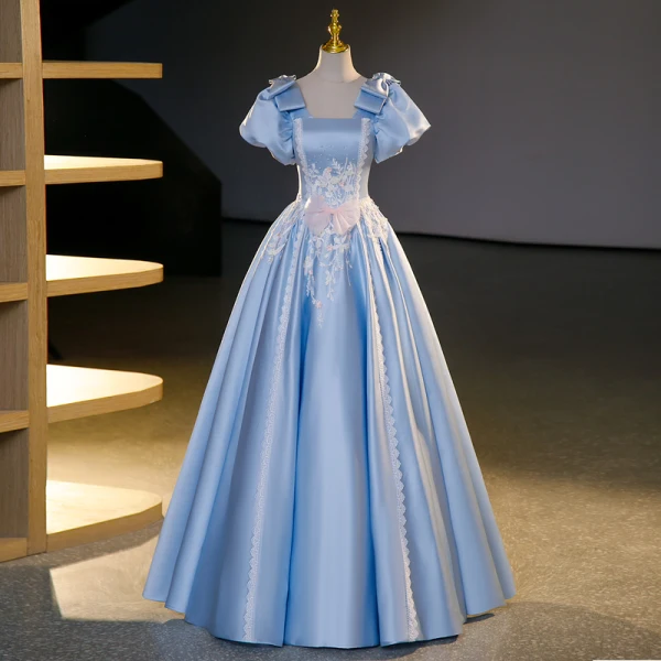 Elegant Sky Blue Satin Beading Pearl Lace Flower Prom Dresses 2023 Ball Gown Square Neckline Puffy Short Sleeve Bow Backless Floor-Length / Long