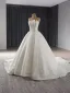 High End Weiß Handgefertigt Perlenstickerei Pailletten Applikationen Brautkleider / Hochzeitskleider 2024 Ballkleid Bandeau Ärmellos Rückenfreies Königliche Schleppe Hochzeit