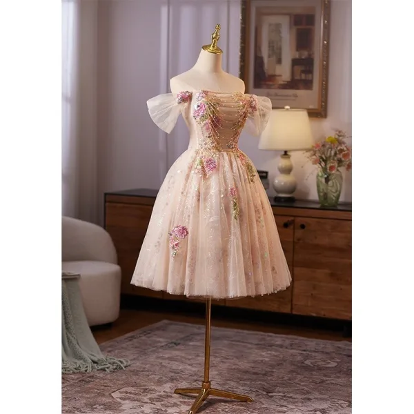 Flower Fairy Champagne Beading Sequins Pearl Lace Flower Homecoming Graduation Dresses 2025 Ball Gown Off-The-Shoulder Short Sleeve Backless Knee-Length Formal Dresses