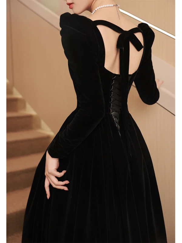 Elegante Schwarz Strass Wildleder Abendkleider 2023 A Linie Eckiger Ausschnitt Lange Ärmel Rückenfreies Schleife Lange Abend Festliche Kleider