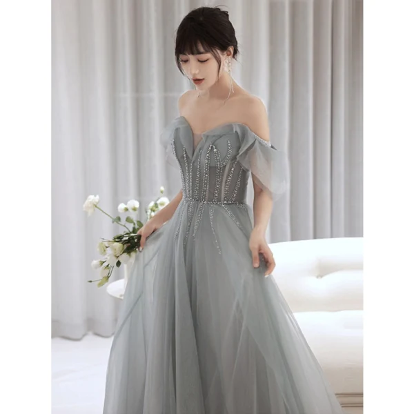 Schlicht Grau Ballkleider 2022 A Linie Off Shoulder Ärmellos Rückenfreies Perlenstickerei Strass Pailletten Lange Ball Festliche Kleider