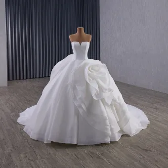 High End White Cascading Ruffles Wedding Dresses 2025 Ball Gown Strapless Sleeveless Backless Chapel Train