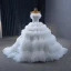 Luxus / Herrlich Weiß Perlenstickerei Pailletten Fallende Rüsche Brautkleider / Hochzeitskleider 2023 Ballkleid Bandeau Ärmellos Rückenfreies Sweep / Pinsel Zug Hochzeit