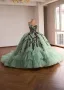 Luxus / Herrlich Salbeigrün Handgefertigt Perlenstickerei Spitze Blumen Ballkleider 2026 Ballkleid Bandeau Ärmellos Rückenfreies Kapelle-Schleppe Festliche Kleider