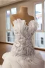 Luxe Blanche Paillettes Perle Faux Diamant Volants Robe De Mariée 2026 Trompette / Sirène Bustier Sans Manches Dos Nu Chapel Train