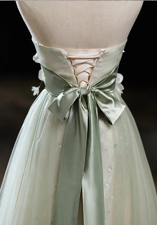 Chic / Beautiful Sage Green Sequins Appliques Prom Dresses 2024 A-Line / Princess Strapless Sleeveless Backless Bow Floor-Length / Long Prom Formal Dresses