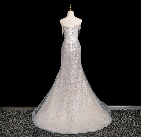 Sexy Silber Grau Perlenstickerei Pailletten Strass Abendkleider 2025 Meerjungfrau Bandeau Ärmellos Rückenfreies Sweep / Pinsel Zug Abend Festliche Kleider