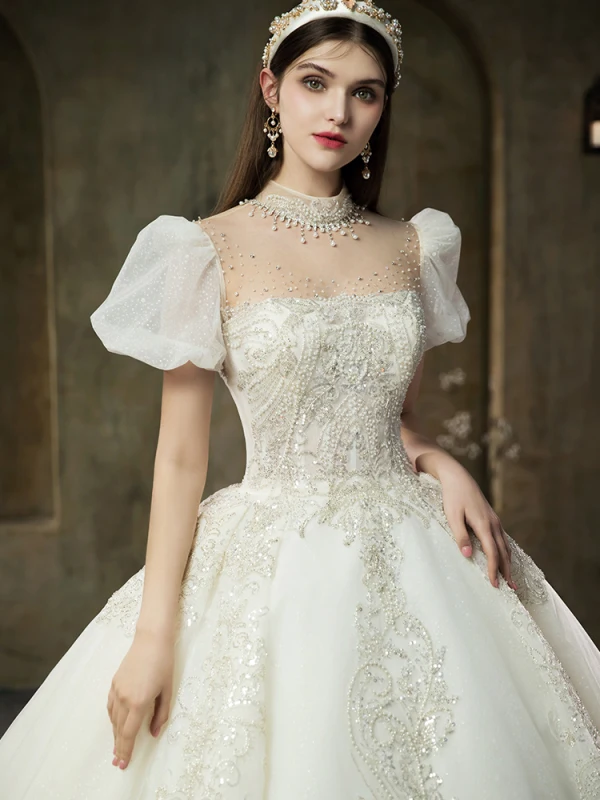 High End Vintage Ivory / Creme Perlenstickerei Perle Strass Brautkleider / Hochzeitskleider 2022 Ballkleid Rundhalsausschnitt Kurze Ärmel Rückenfreies Königliche Schleppe Hochzeit