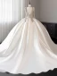 Vintage / Retro Ivory Beading Rhinestone Sequins Satin Wedding Dresses 2024 Ball Gown V-Neck Long Sleeve Backless Chapel Train Wedding