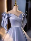 Vintage / Retro Lavender Satin Prom Dresses 2023 Off-The-Shoulder Sleeveless Backless Bow Court Train Formal Dresses