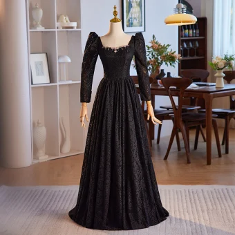 Vintage Retro Black Lace Rhinestone Prom Dresses 2024 A Line Princess Square Neckline Long Sleeve Backless Floor Length Long Prom Formal Dresses