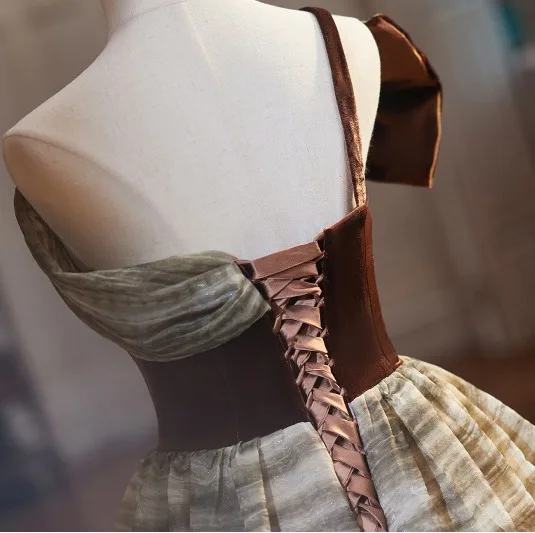 Chic / Beautiful Brown Bow Floor-Length / Long Prom Dresses Ball Gown 2024 One-Shoulder Sleeveless Backless Prom Formal Dresses