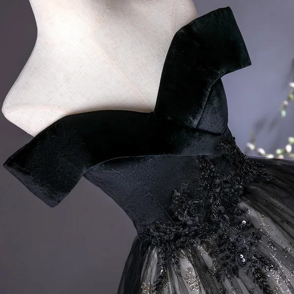 Elegant Black Beading Sequins Lace Flower Prom Dresses 2025 Ball Gown Off-The-Shoulder Short Sleeve Backless Floor-Length / Long Prom Formal Dresses