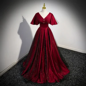 Élégant Bordeaux Satin Robe De Bal 2023 Princesse V Cou Manches Courtes Dos Nu Longue Promo Robe De Ceremonie