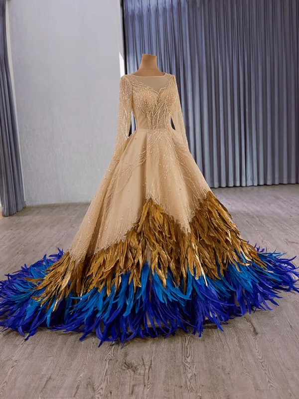Luxus / Herrlich High End Gold Handgefertigt Perlenstickerei Perle Pailletten Multifarben Feder Ballkleider 2025 Ballkleid Rundhalsausschnitt Lange Ärmel Kapelle-Schleppe Ball