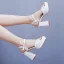 Minimalistisch Weiß Knöchelriemen Brautschuhe 2025 9 cm Thick Heels Peeptoes Hochzeit Sandaletten Hochhackige