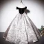 Élégant Noire Daim Robe De Bal 2023 Robe Boule Longue Noeud De l'épaule Faux Diamant Manches Courtes Dos Nu Promo Robe De Ceremonie