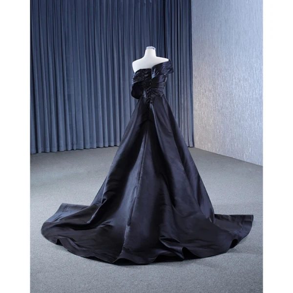 Charmant Noire Volants Trompette / Sirène Robe De Soirée 2023 Une épaule Manches Courtes Dos Nu Tribunal Train Soirée Robe De Ceremonie