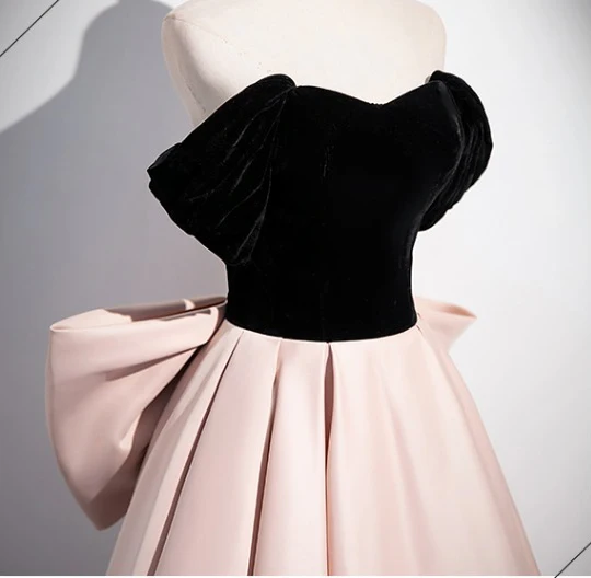 Chic / Beautiful Blushing Pink Satin Prom Dresses 2024 Ball Gown Off-The-Shoulder Short Sleeve Backless Bow Floor-Length / Long Prom Formal Dresses