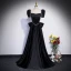Élégant Noire Faux Diamant Gland Satin Robe De Bal 2023 Princesse Encolure Carrée Manches Courtes Dos Nu Noeud Longue Promo Robe De Ceremonie