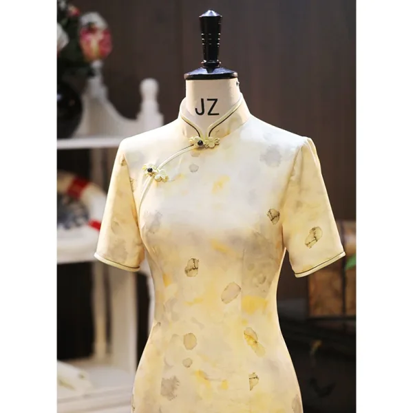 Chinese style Yellow Printing Prom Cheongsam 2025 Trumpet / Mermaid Silk High Neck Short Sleeve Tea-length