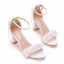Charmant Blanche En Dentelle Fleur Perle Gland Chaussure De Mariée 2023 Bride Cheville 7 cm Talons Épais Peep Toes / Bout Ouvert Mariage Sandales Talons Hauts