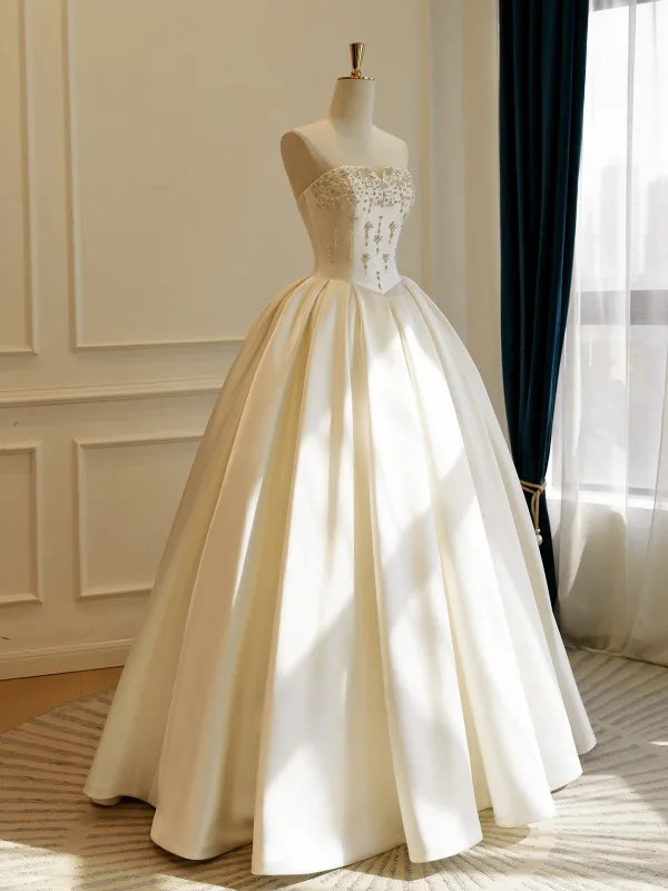 Luxe Ivoire Fait main Faux Diamant Satin Robe De Mariée 2026 Robe Boule Bustier Sans Manches Dos Nu Longue