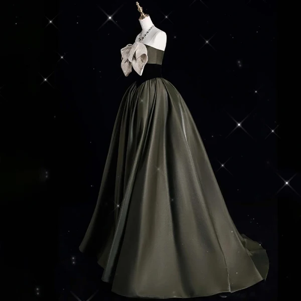 Elegant Army Green Bow Satin Prom Dresses 2024 Ball Gown Strapless Sleeveless Backless Floor-Length / Long Prom Formal Dresses