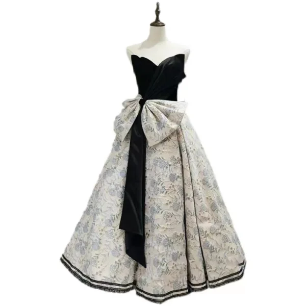 Audrey Hepburn Style Black Printing Prom Dresses 2022 Strapless Sleeveless Bow Backless Floor-Length / Long Formal Dresses