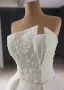 High End Weiß Handgefertigt Perlenstickerei Pailletten Applikationen Brautkleider / Hochzeitskleider 2024 Ballkleid Bandeau Ärmellos Rückenfreies Königliche Schleppe Hochzeit
