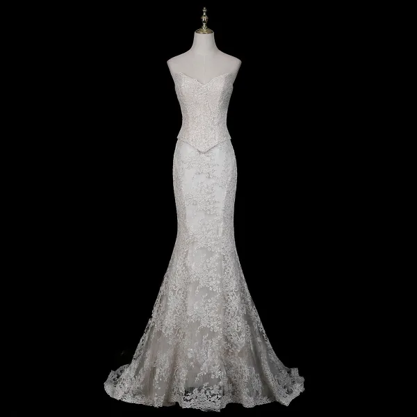 High End Weiß Perlenstickerei Spitze Blumen Korsett Brautkleider / Hochzeitskleider 2026 Meerjungfrau Off Shoulder Kurze Ärmel Rückenfreies Sweep / Pinsel Zug