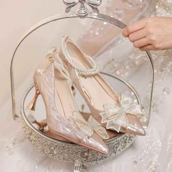 Charmant Doré Perle Bride Cheville Faux Diamant Noeud Chaussure De Mariée 2023 7 cm Talons Aiguilles À Bout Pointu Mariage Escarpins Talons Hauts