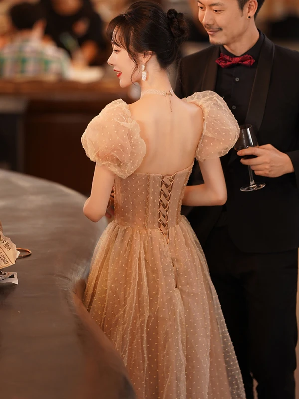 Chic / Belle Champagne Tachetée Robe De Bal 2022 Princesse Encolure Carrée Gonflée Manches Courtes Dos Nu Perlage Longue Robe De Ceremonie