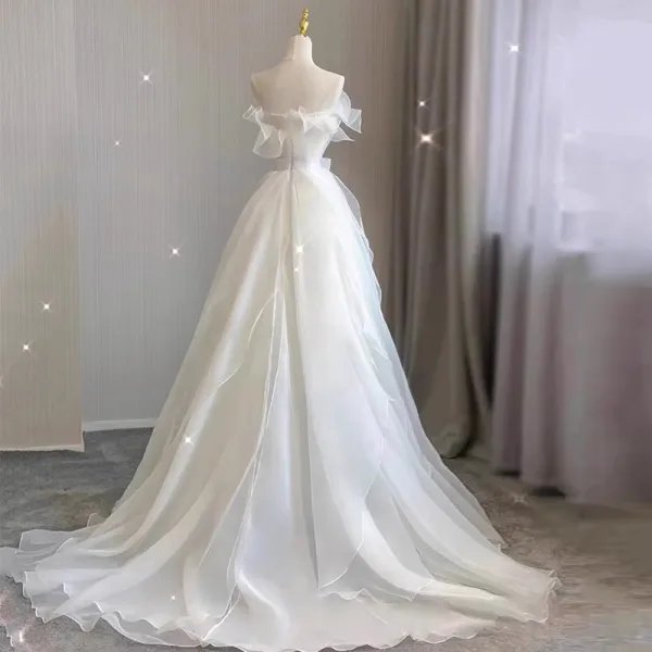 Fashion White Bow Wedding Dresses 2023 A-Line / Princess Strapless Sleeveless Backless Sweep Train Wedding