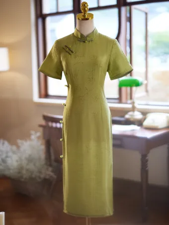 Kinesisk Stil Klövergrön Sommar Te Längd Cheongsam Trumpet Sjöjungfru 2024 Hög Hals Korta Ärm