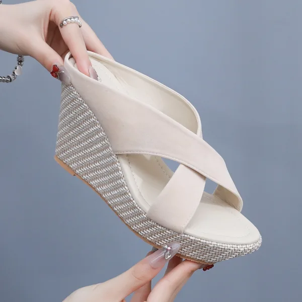 Fashion Black Beach Street Wear Pierced Womens Sandals 2024 9 cm Wedges Open / Peep Toe Sandals High Heels